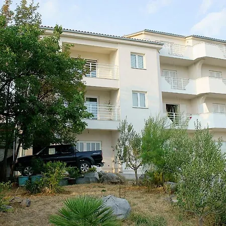 Apartments Permida Dramalj Exterior photo