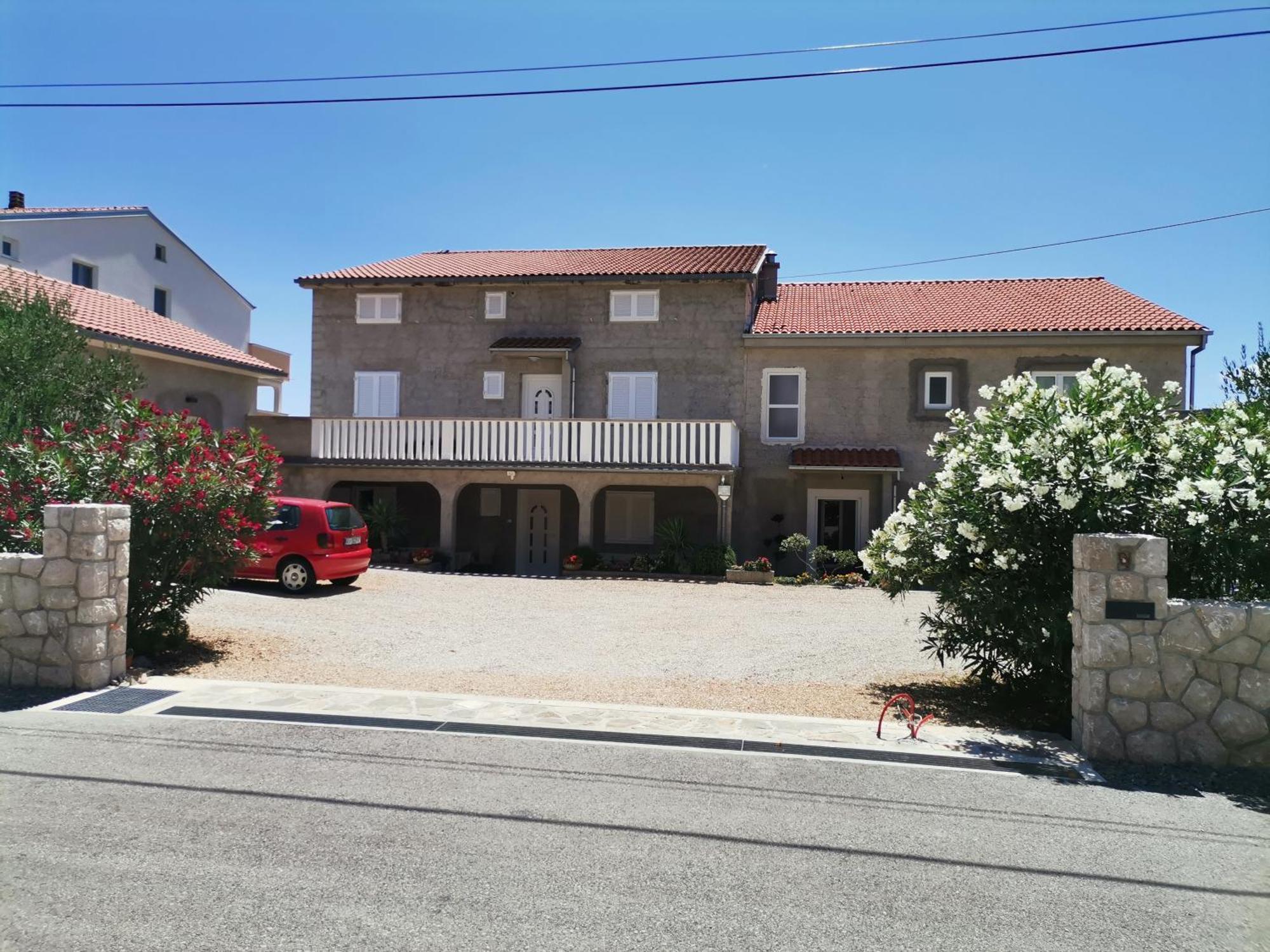 Apartment Permida *